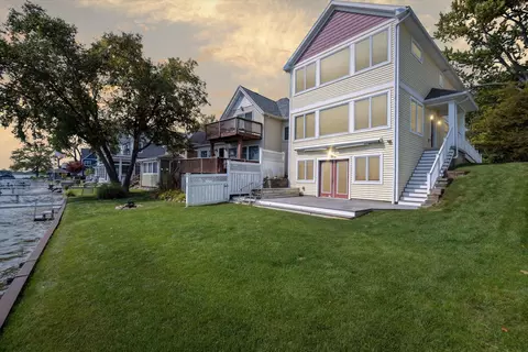 245 Highland Dr, Jackson, MI 49201