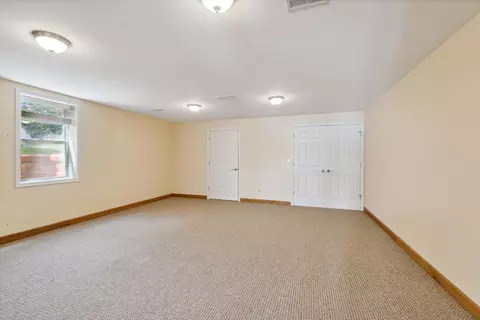 245 Highland Dr, Jackson, MI 49201 photo 39