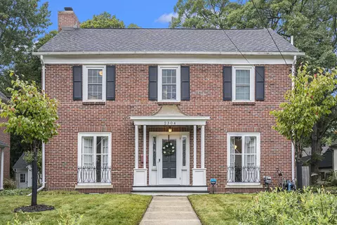 2304 Oakland Dr, Kalamazoo, MI 49008