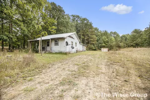 12188 36th St SE, Lowell, MI 49331