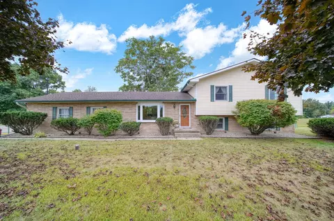 12717 Horning Rd, Brooklyn, MI 49230
