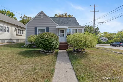 1400 Garfield Ave NW, Grand Rapids, MI 49504