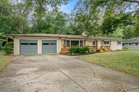 516 Espanola Ave, Parchment, MI 49004
