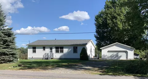 140 S Amber Rd, Scottville, MI 49454