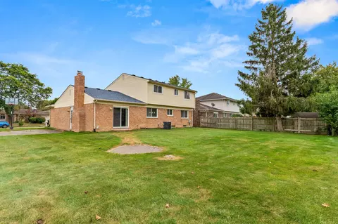 6805 Woonsocket St, Canton, MI 48187 photo 37