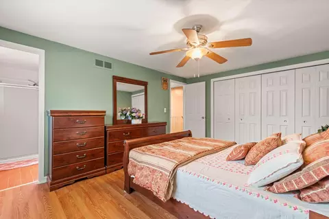 6805 Woonsocket St, Canton, MI 48187 photo 30