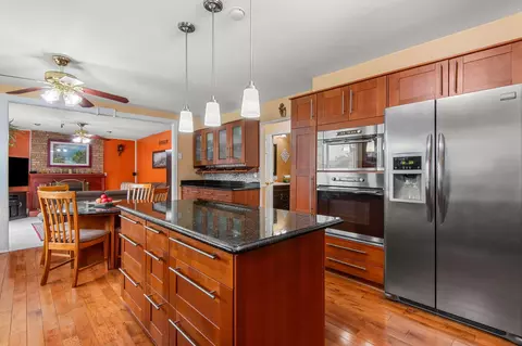 6805 Woonsocket St, Canton, MI 48187 photo 12