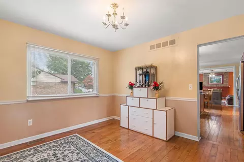6805 Woonsocket St, Canton, MI 48187 photo 8