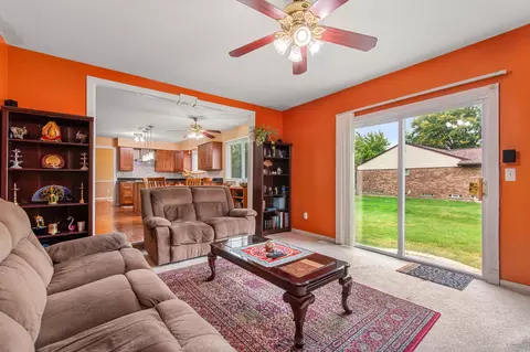 6805 Woonsocket St, Canton, MI 48187 photo 17