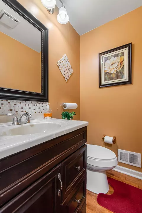 6805 Woonsocket St, Canton, MI 48187 photo 18