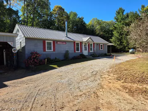 17093 Second St, Wellston, MI 49689