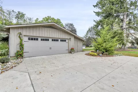 5034 Brookside Dr, Jackson, MI 49203 photo 5
