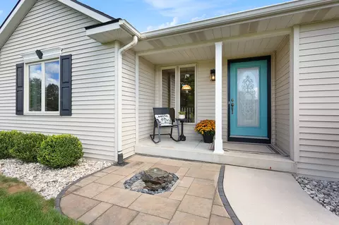 4420 Happy Hollow St SW, Grandville, MI 49418