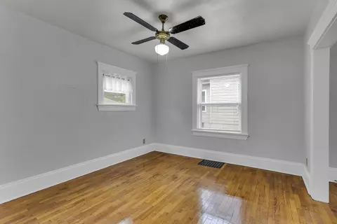 321 Carr St, Jackson, MI 49201 photo 14