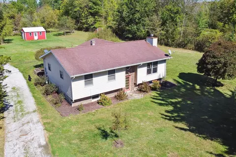 7833 Warren Woods Rd, Three Oaks, MI 49128