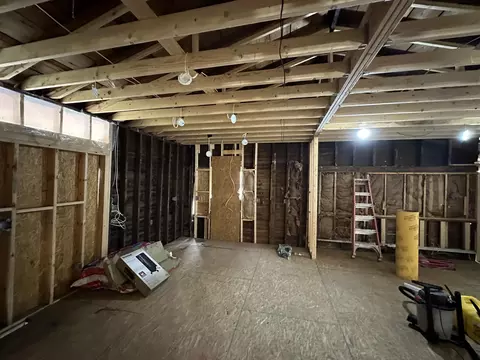 320 N Marshall Ave, Marshall, MI 49068 photo 5
