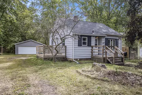 320 Miller Ave, Battle Creek, MI 49037