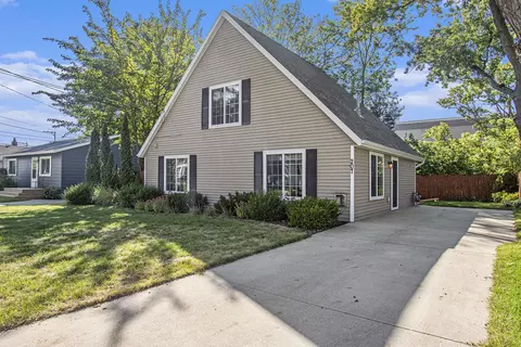 207 Dixie St, Spring Lake, MI 49456 photo 2