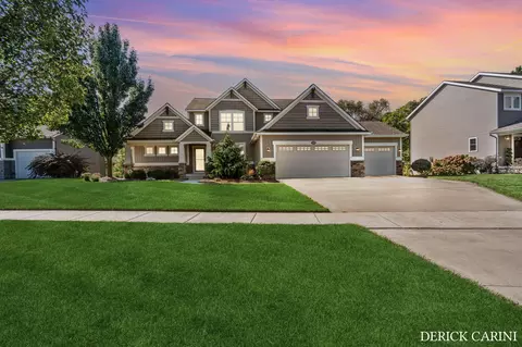 3110 Blairwood Ct, Jenison, MI 49428