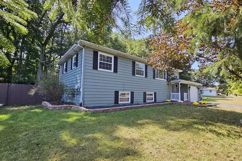 68 Hickory Nut Ln, Springfield, MI 49037 photo 25