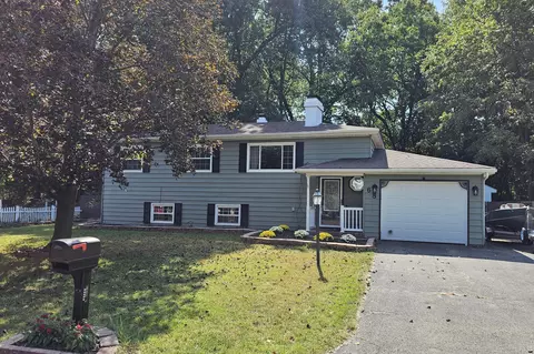 68 Hickory Nut Ln, Springfield, MI 49037 photo 22