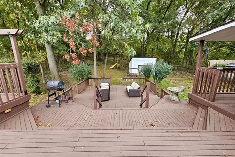 68 Hickory Nut Ln, Springfield, MI 49037 photo 7