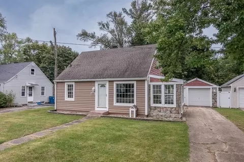 1306 Bronx Ave, Kalamazoo, MI 49048