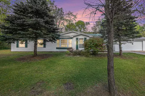 2437 E Monroe St, White Cloud, MI 49349 photo 2