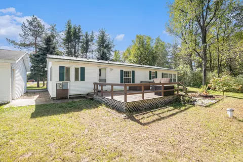 2437 E Monroe St, White Cloud, MI 49349 photo 7