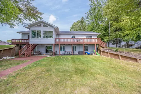 8286 Peninsula Dr #84, Canadian Lakes, MI 49346