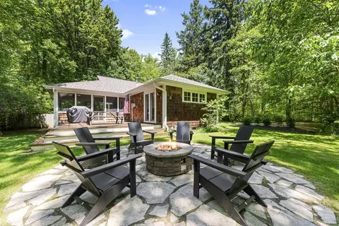 13604 Pine Dr, Harbert, MI 49115 photo 7