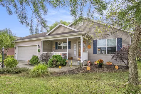 69795 Fox Xing, Edwardsburg, MI 49112