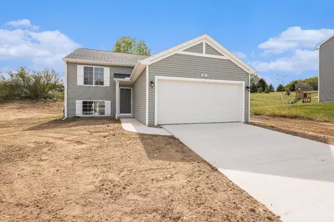 965 Whitetail Ct, Ionia, MI 48846