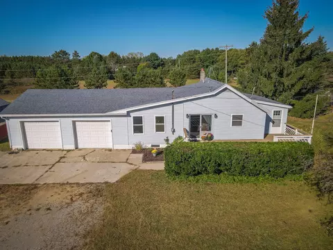 8852 W 120th St, Grant, MI 49327