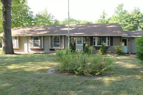 2979 E 8th St, White Cloud, MI 49349 photo 2