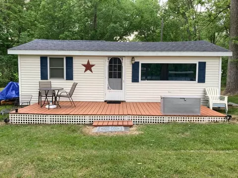 66741 Winding River Rd, Constantine, MI 49042