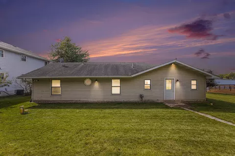 2319 Lakeside Dr, Fenwick, MI 48834