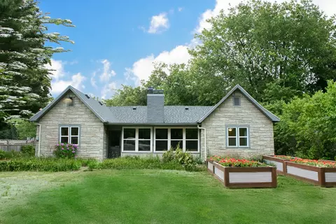 4553 Ridge Rd, Stevensville, MI 49127