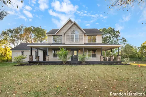 13925 Bieri Rd, Lowell, MI 49331