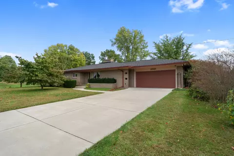 2001 Henry Rd, Jackson, MI 49201