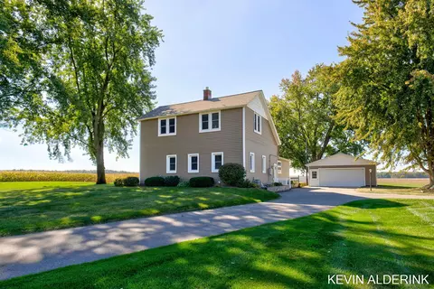 4488 46th St, Holland, MI 49423