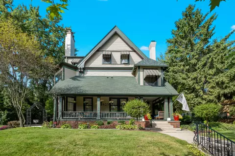 423 Madison Ave SE, Grand Rapids, MI 49503