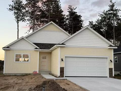 2429 Hawk Dr, Muskegon, MI 49444