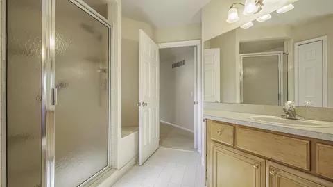 21629 Carleton Place Dr, Macomb, MI 48044 photo 17