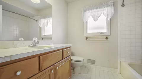 21629 Carleton Place Dr, Macomb, MI 48044 photo 20