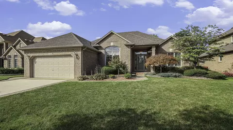 21629 Carleton Place Dr, Macomb, MI 48044 photo 2