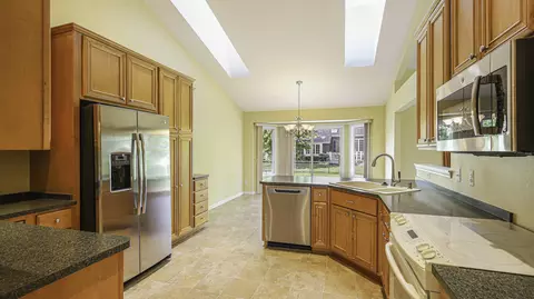 21629 Carleton Place Dr, Macomb, MI 48044 photo 10