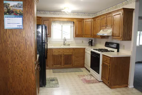 53 Central Park Dr, Coldwater, MI 49036 photo 9