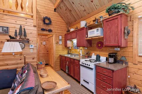 3661 E Gustafson Trl, White Cloud, MI 49349 photo 12
