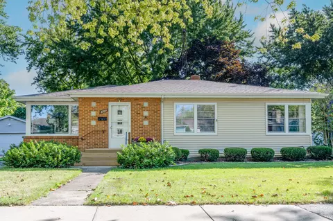 2709 Thayer Dr, St. Joseph, MI 49085